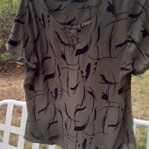 Apt. 9 Mocha Brown Geomtric  louse L